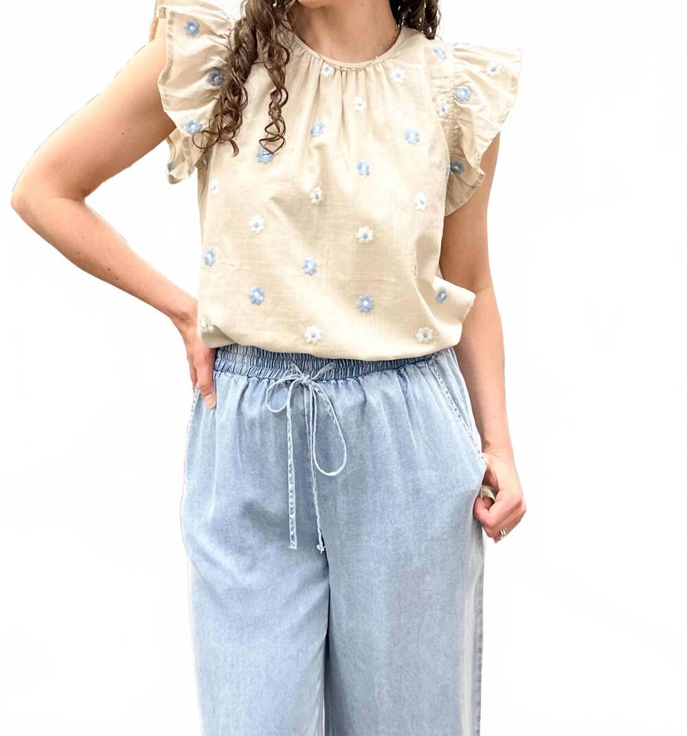 NEW HAYDEN LA blue floral embroidered ruffle sleeve top in oatmeal